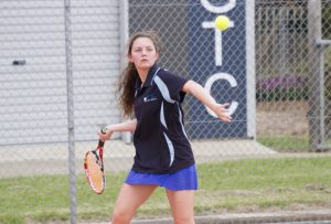 Juniors hit the tennis courts
