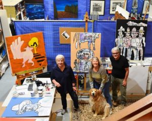 Artists get busy on warehouse site