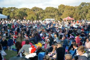 Grovers excel at carols