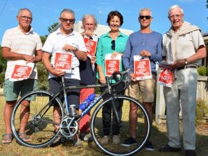 Generous Grovers give to Red Cross