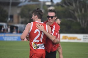 Grove wins thriller in opening round