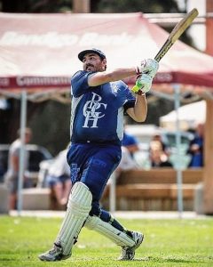 Favourite sons return to Village Park