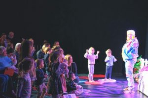 Boo, clap and hiss at the Shed