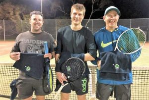 Triples premiers crowned
