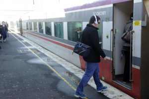 Libs to slash V/Line fares
