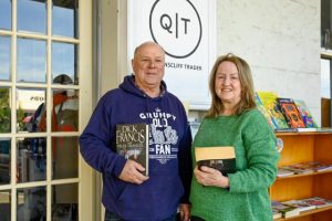 Shoppers enjoy the delights of Queenscliff