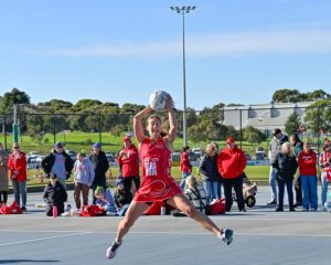 Slow start, but Grubbers pull away to win by 33