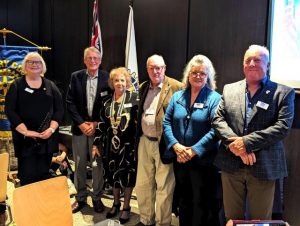 Rotary welcomes new president
