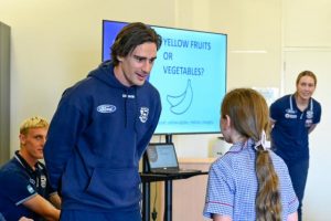Miers re-signs at the Cattery