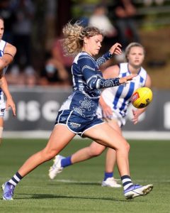 Prespakis steers finals-bound Cats to win over Hawks