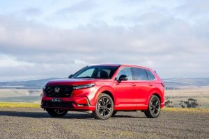 Honda sneaks in hybrid SUV