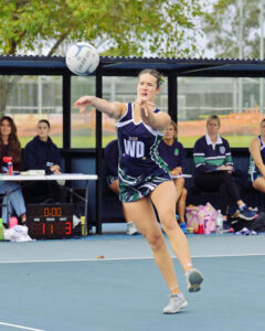 Leopold prevails in entertaining clash