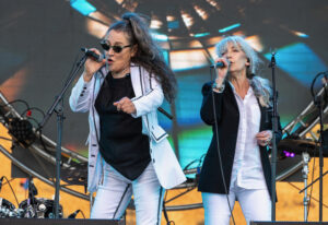 Aussie divas going to Graceland