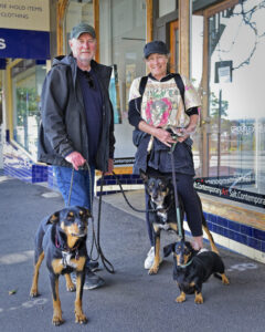 Shopping local in Queenscliff