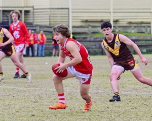 Grubbers beat Hawks in Under 18s clash