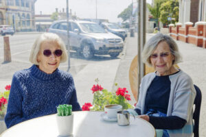 Shopping local in Queenscliff