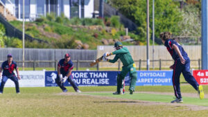 Last-wicket heroics give Wallington a sniff