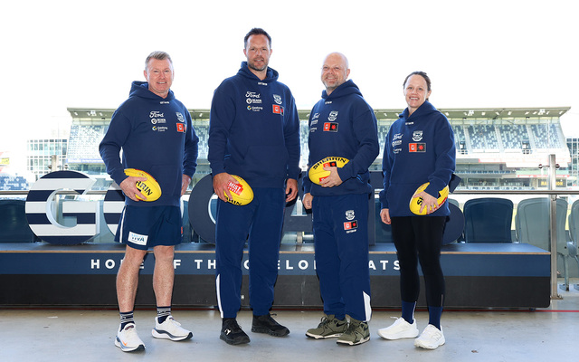 Flag Pie joins Cats