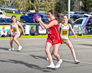 Grubbers win Under 15 battle