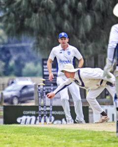 Grovedale wins, Titans on top