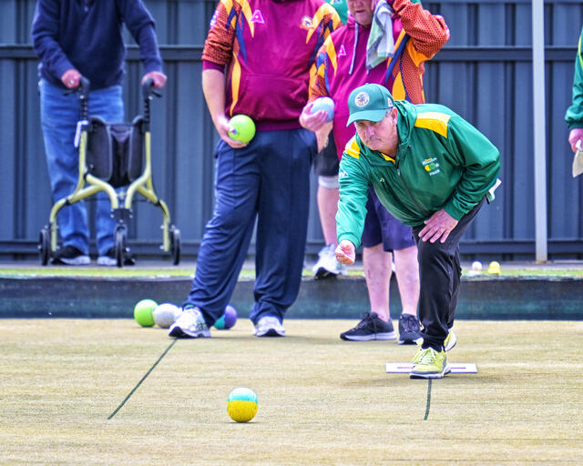 Highton knocks off Drysdale